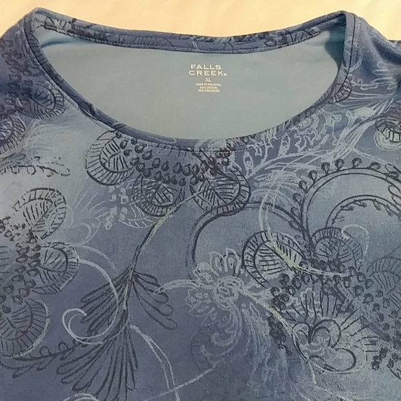 Falls creek long sleeve top - Picture 2 of 3